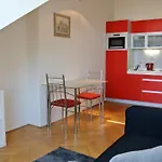 Apartament Letna *